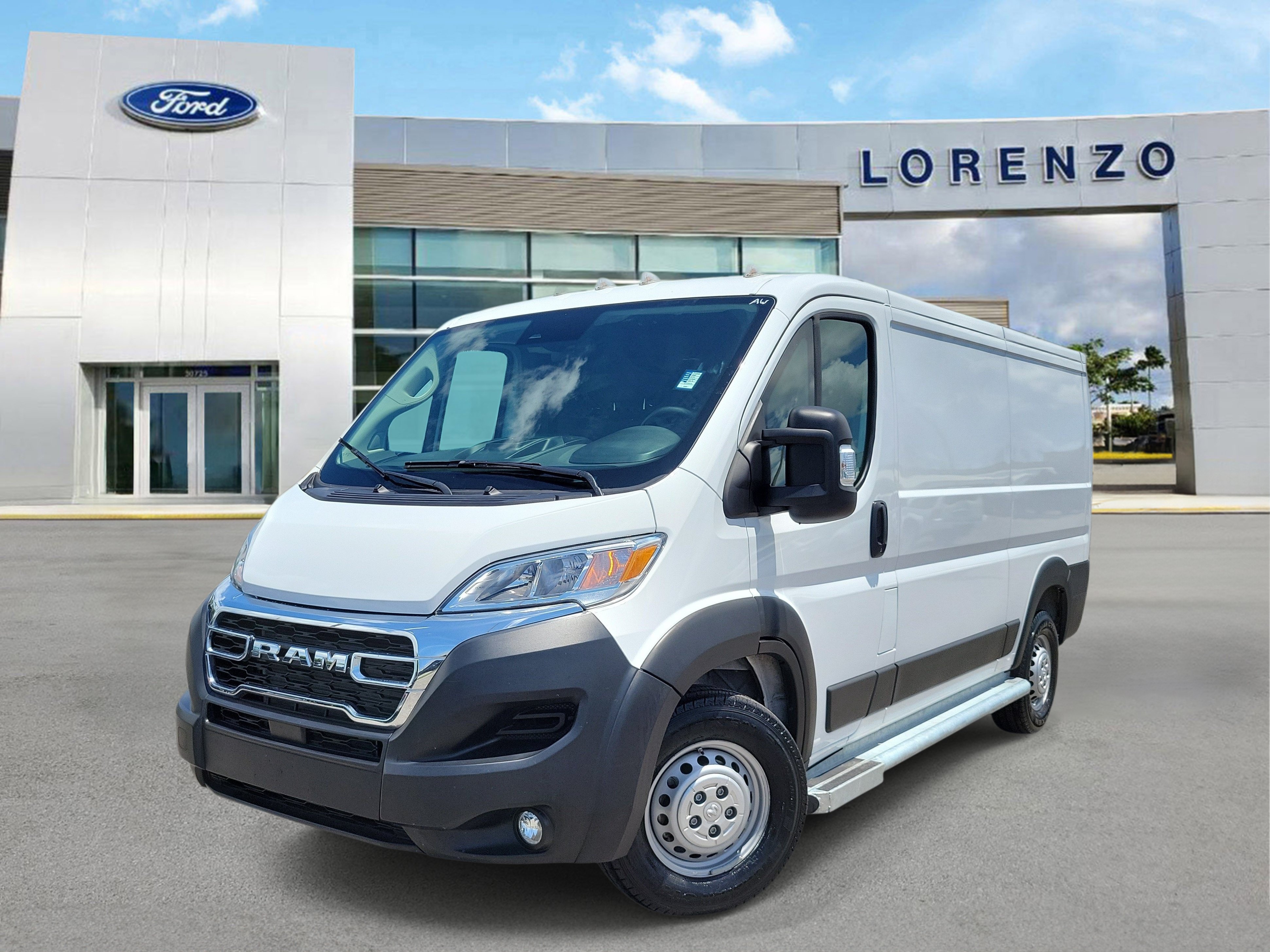 Used 2025 RAM ProMaster 2500 w/ U-Haul Equipment Group FWD 360° Tour