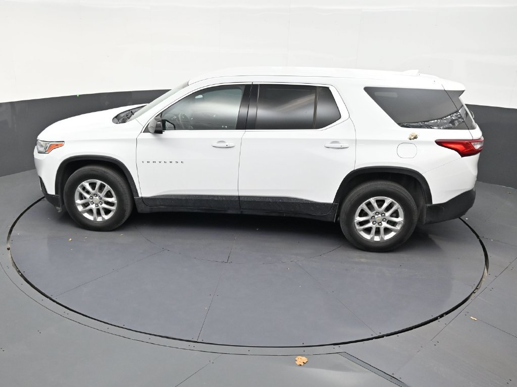 Used 2021 Chevrolet Traverse LS FWD image 10