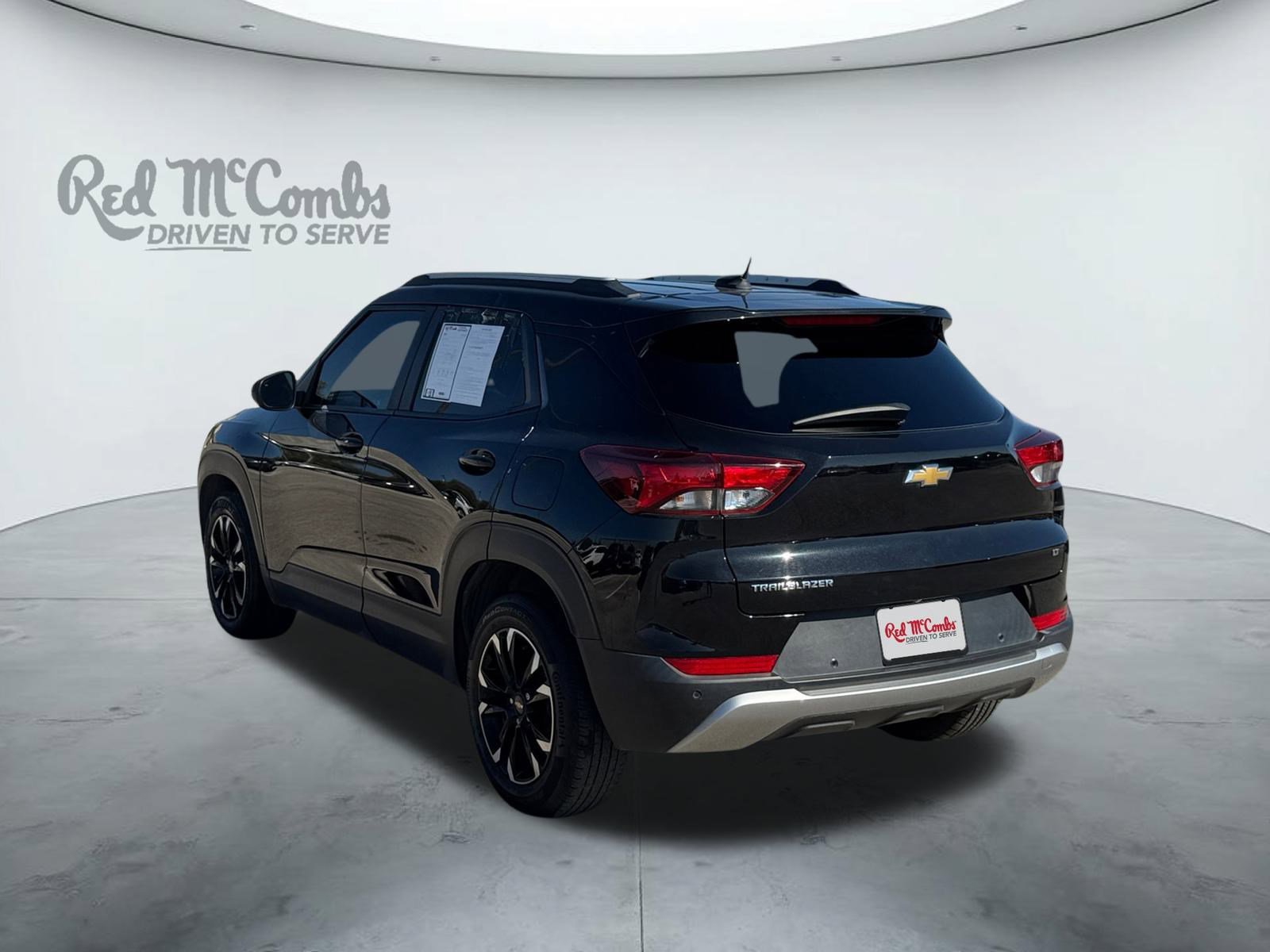 Used 2021 Chevrolet TrailBlazer LT w/ Convenience Package image 3