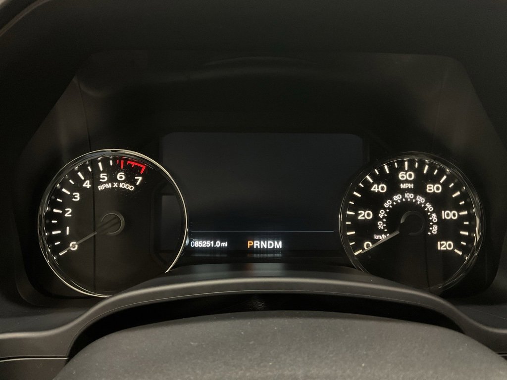 Used 2018 Ford F150 Platinum w/ Equipment Group 701A Luxury image 15