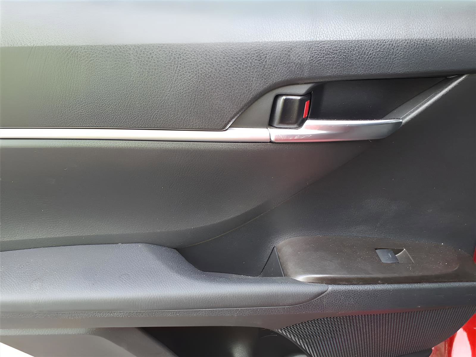 Used 2023 Toyota Camry LE image 11