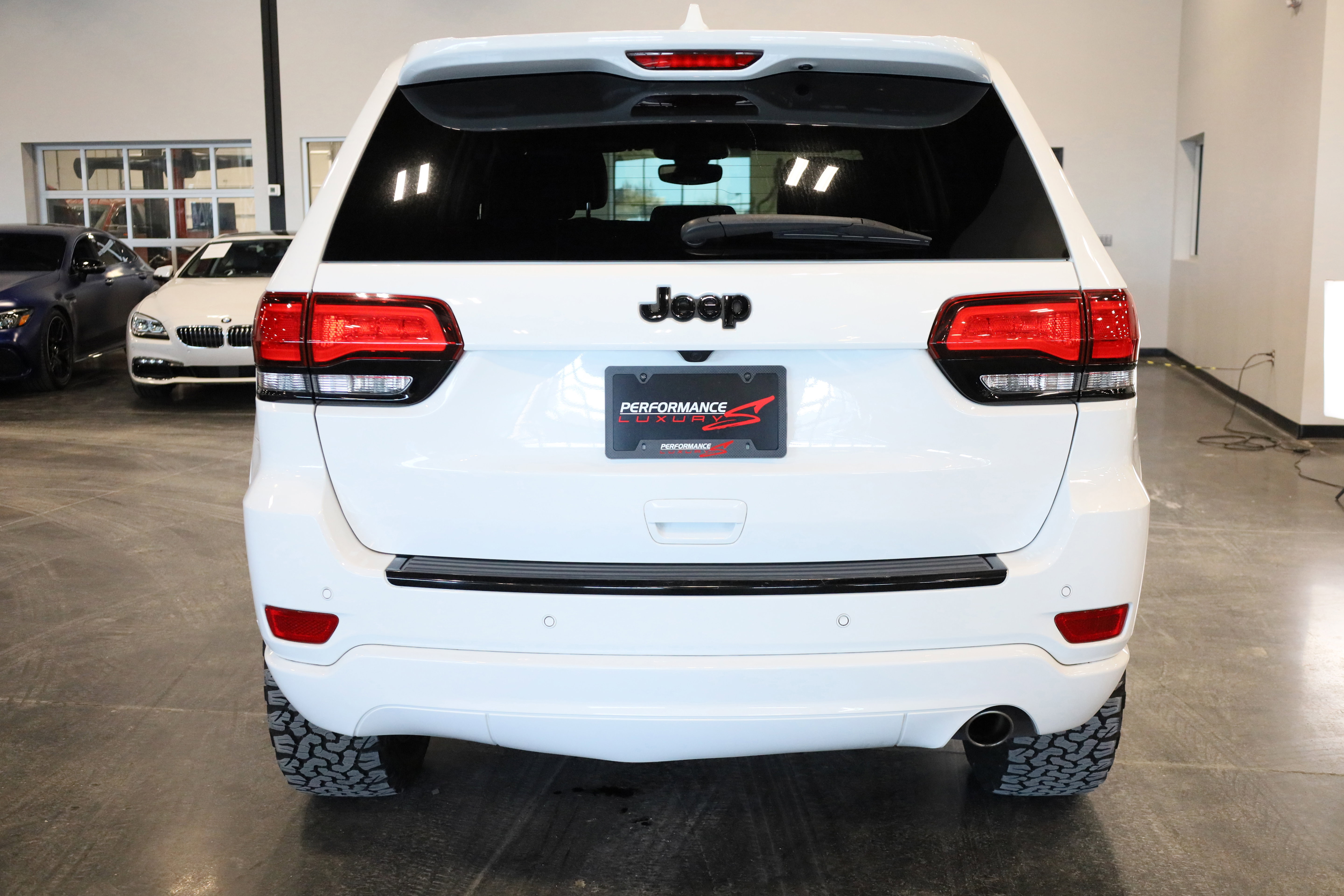 Used 2018 Jeep Grand Cherokee Altitude image 5