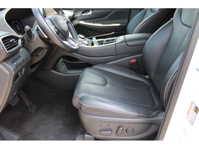 Used 2023 Hyundai Santa Fe Limited image 11