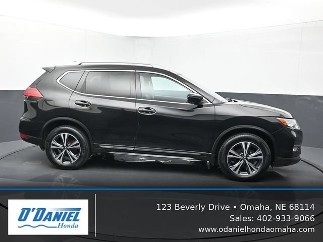 Used 2017 Nissan Rogue SL w/ SL Premium Package AWD/4WD image 7