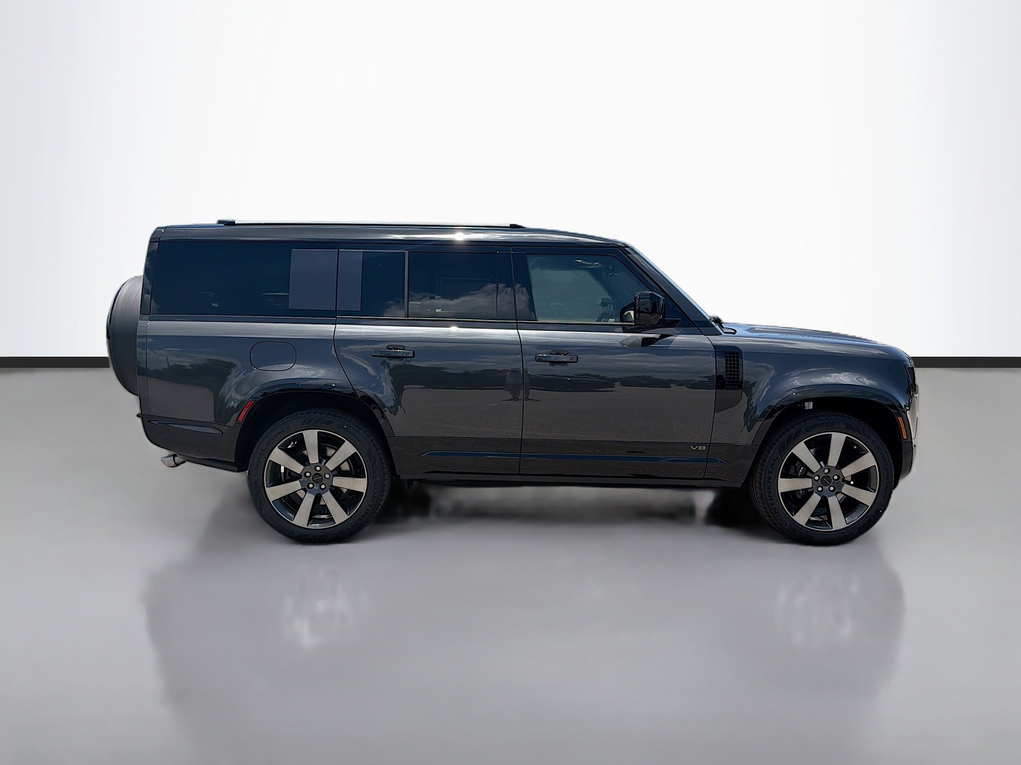 New 2026 Land Rover Defender 130 V8 AWD/4WD image 6