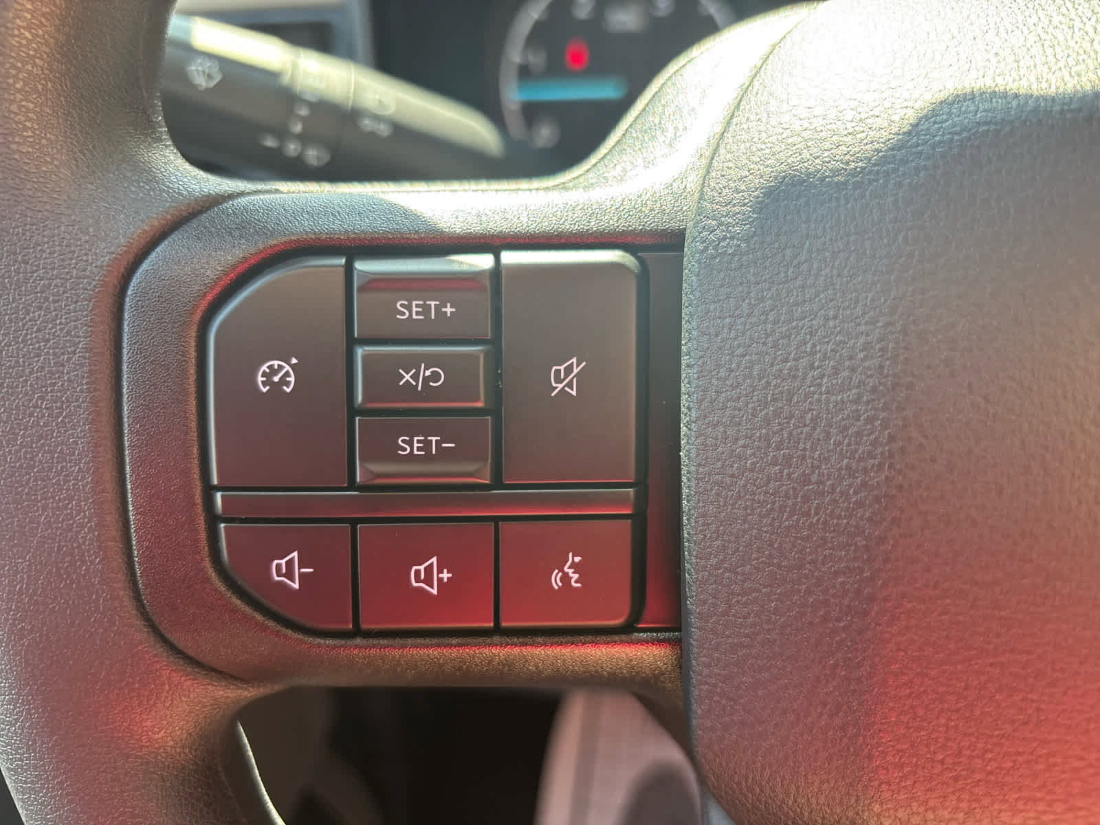 New 2025 Ford F350 XL w/ 360-Degree Camera Package image 13