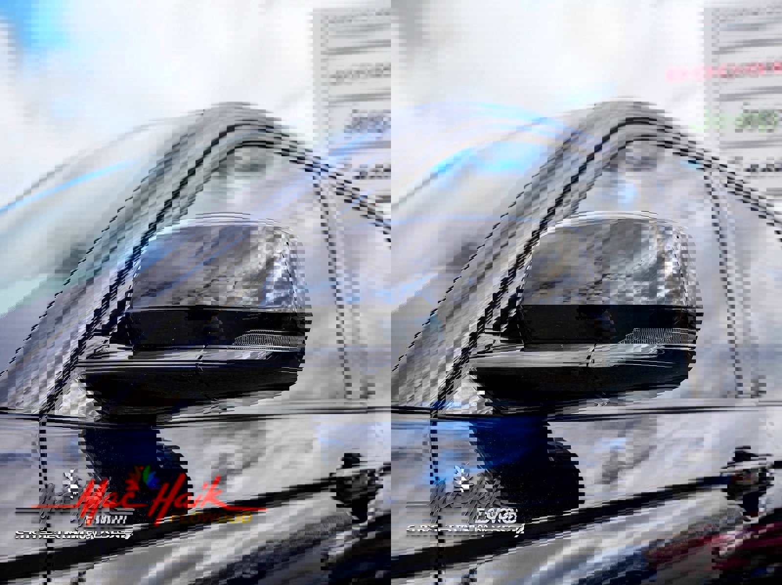 Used 2024 Jeep Grand Cherokee Limited w/ Black Appearance Package image 3