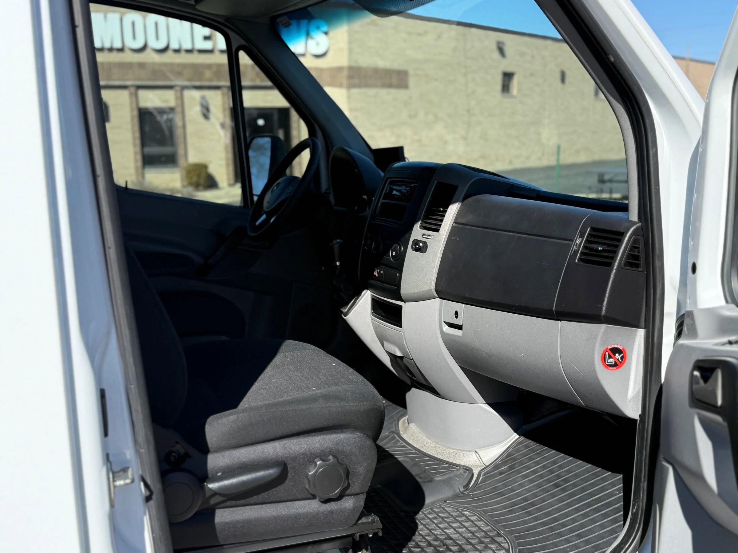 Used 2018 Mercedes-Benz Sprinter 3500 image 11