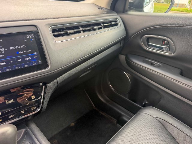 Used 2022 Honda HR-V EX-L image 13