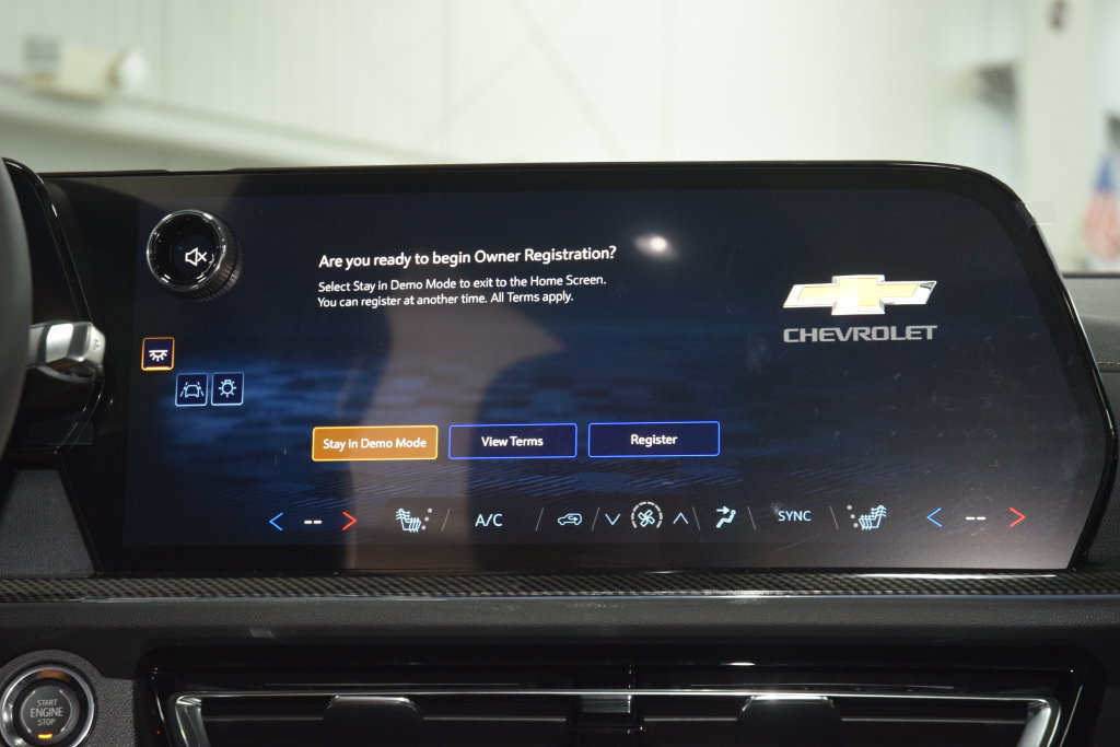 New 2027 Chevrolet Traverse Z71 w/ Driver Confidence Package AWD/4WD image 32