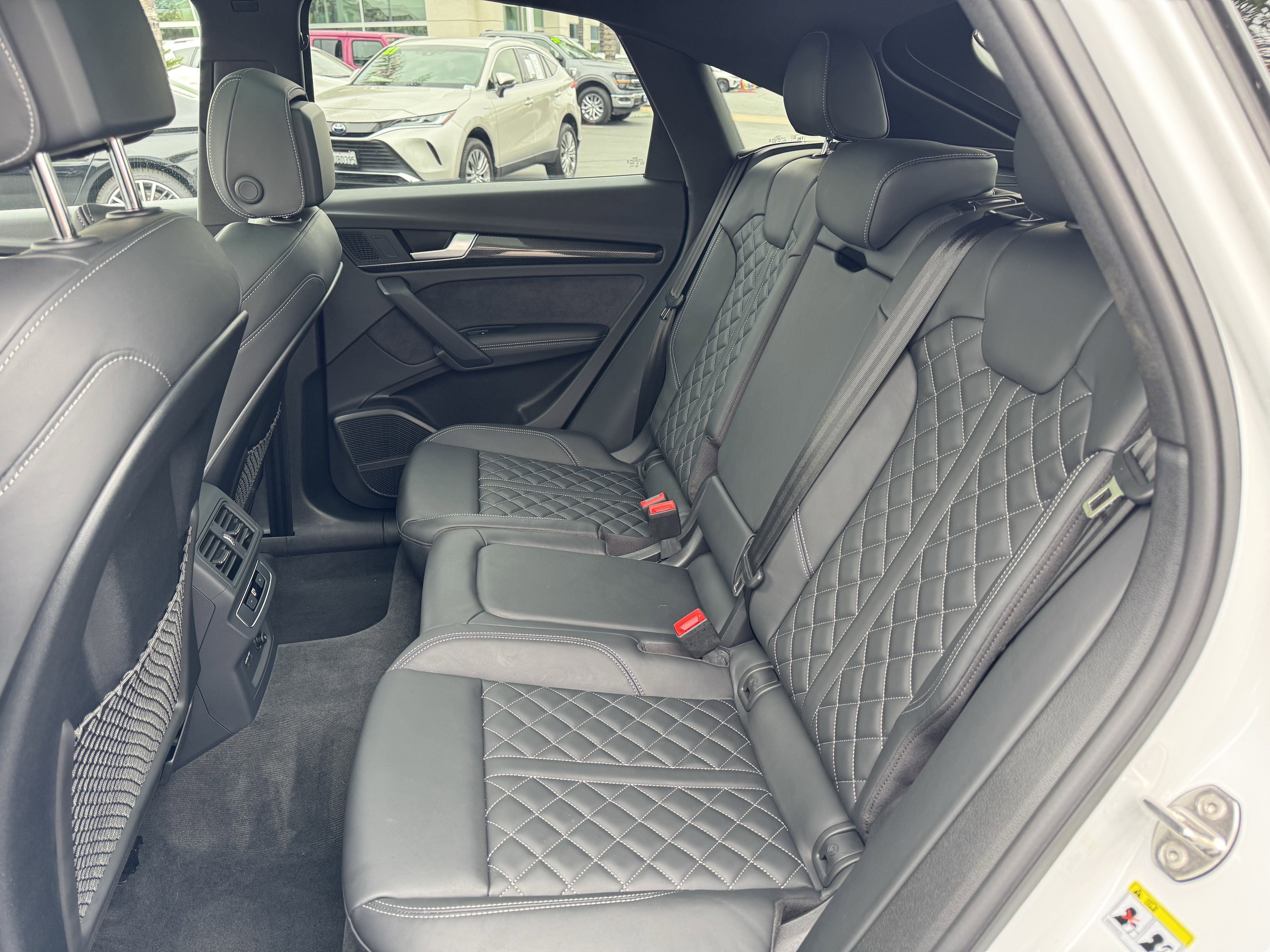 Used 2024 Audi SQ5 Premium Plus w/ Premium Plus Package image 35