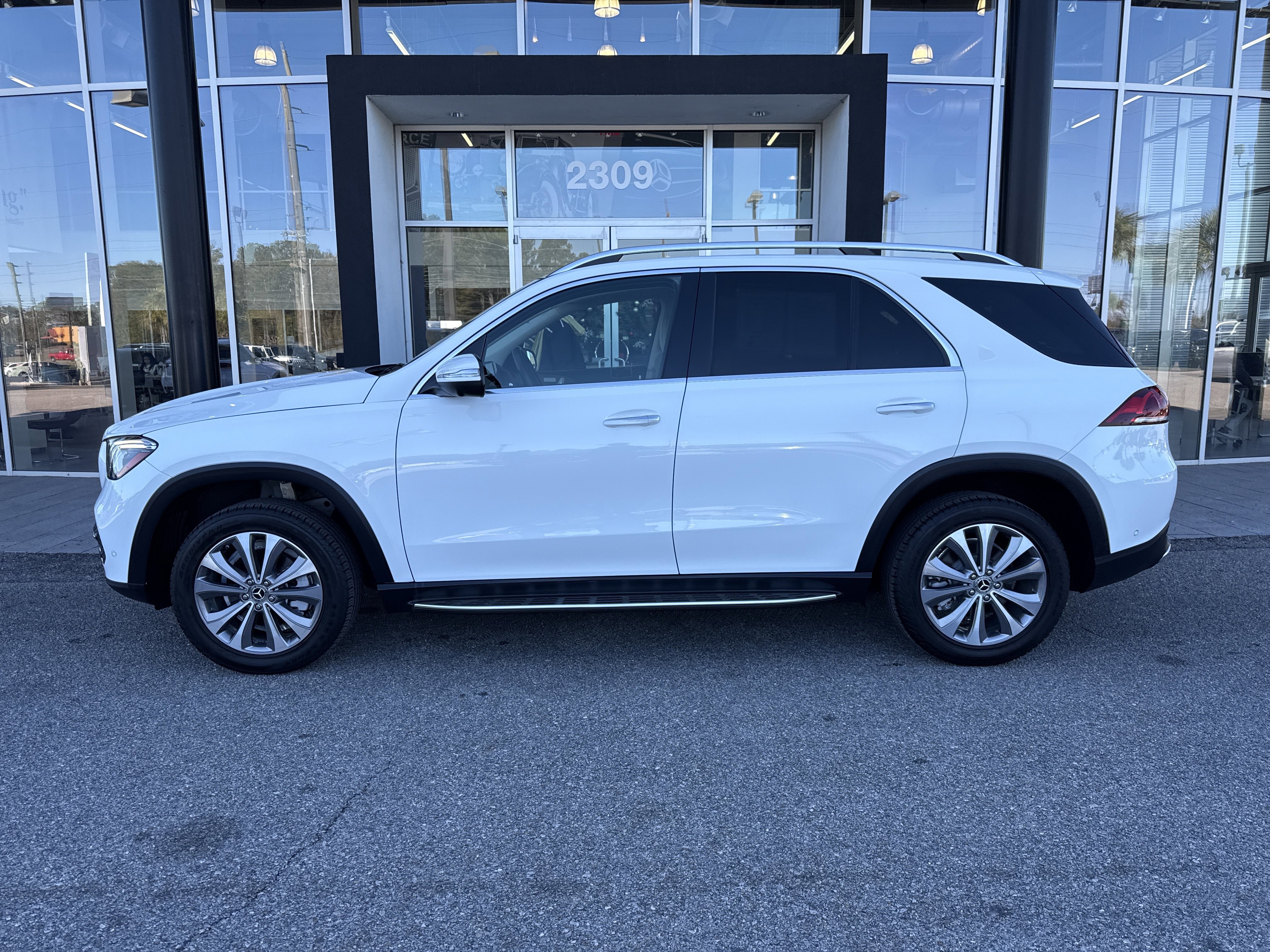 Certified 2022 Mercedes-Benz GLE 350 image 2