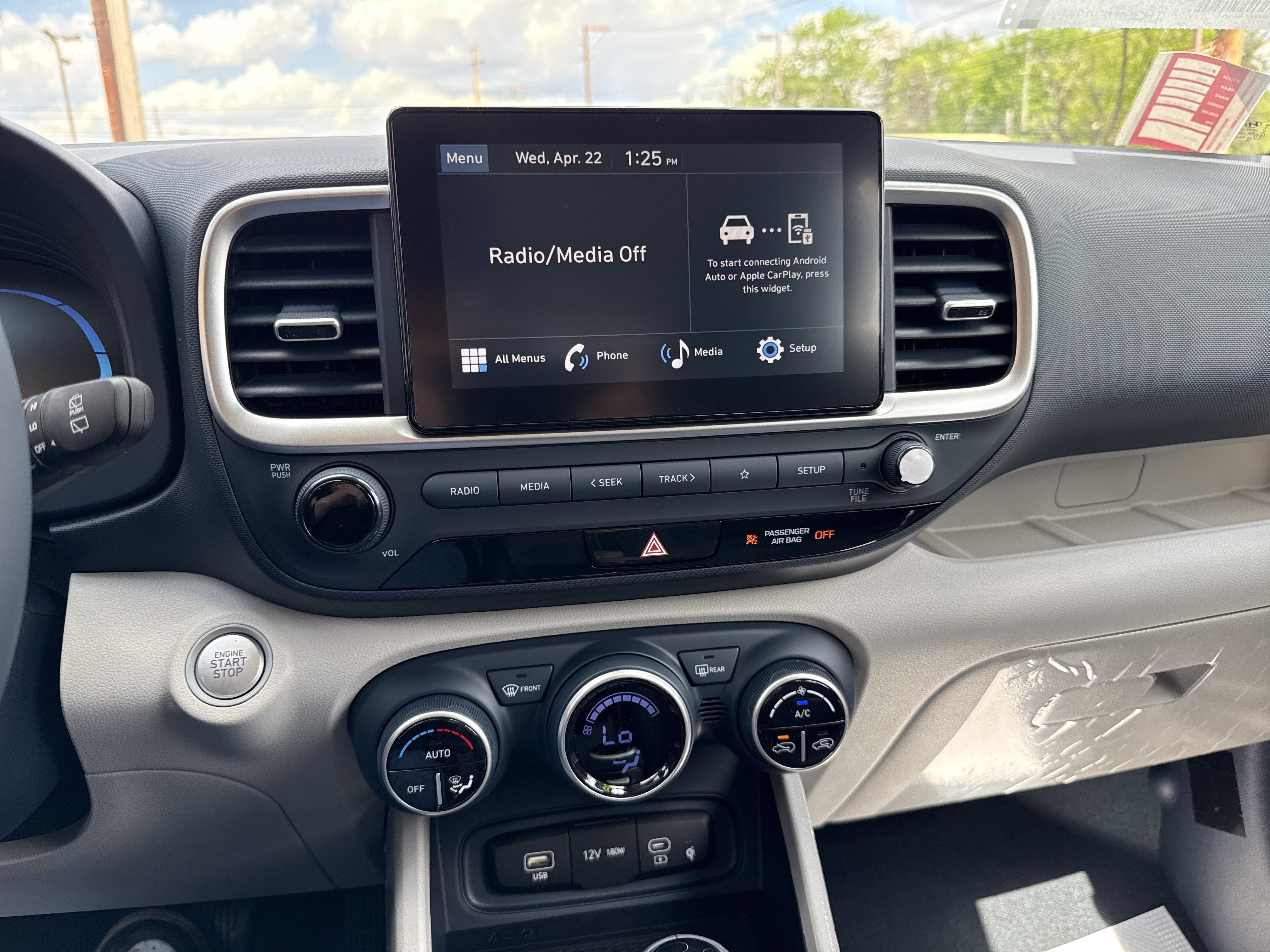 New 2026 Hyundai Venue SEL FWD image 25
