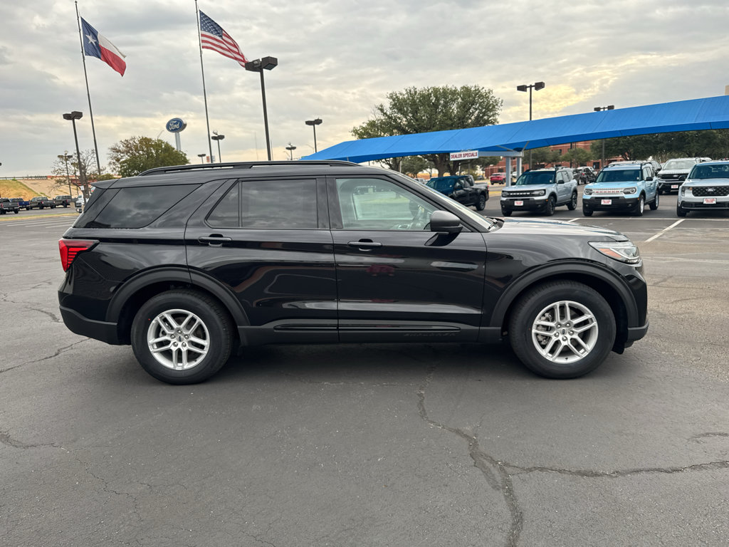 New 2026 Ford Explorer Active w/ Active Comfort Package RWD image 4