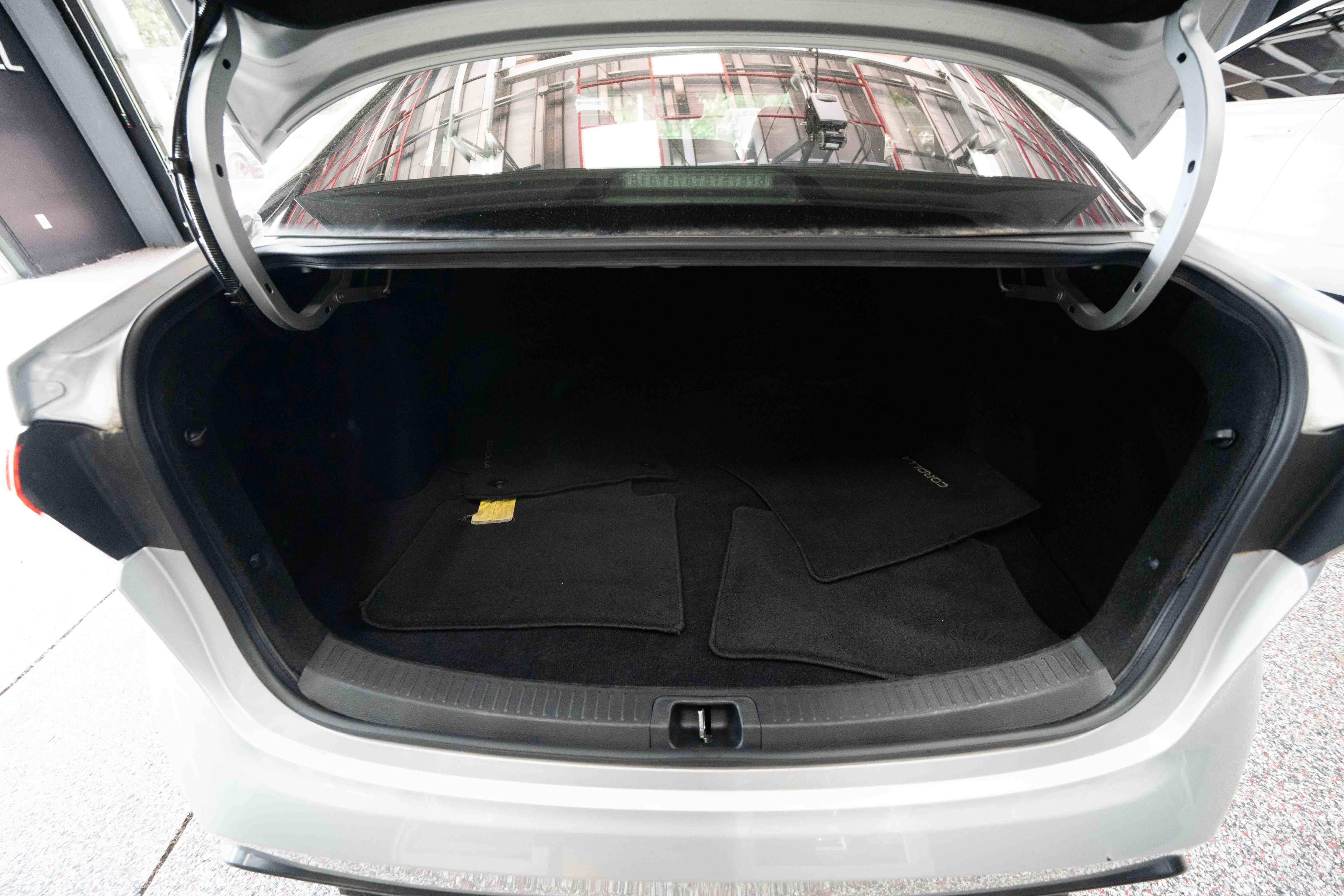 Used 2024 Toyota Corolla SE FWD image 27