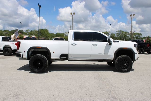 Used 2024 GMC Sierra 3500 Denali Ultimate AWD/4WD image 14