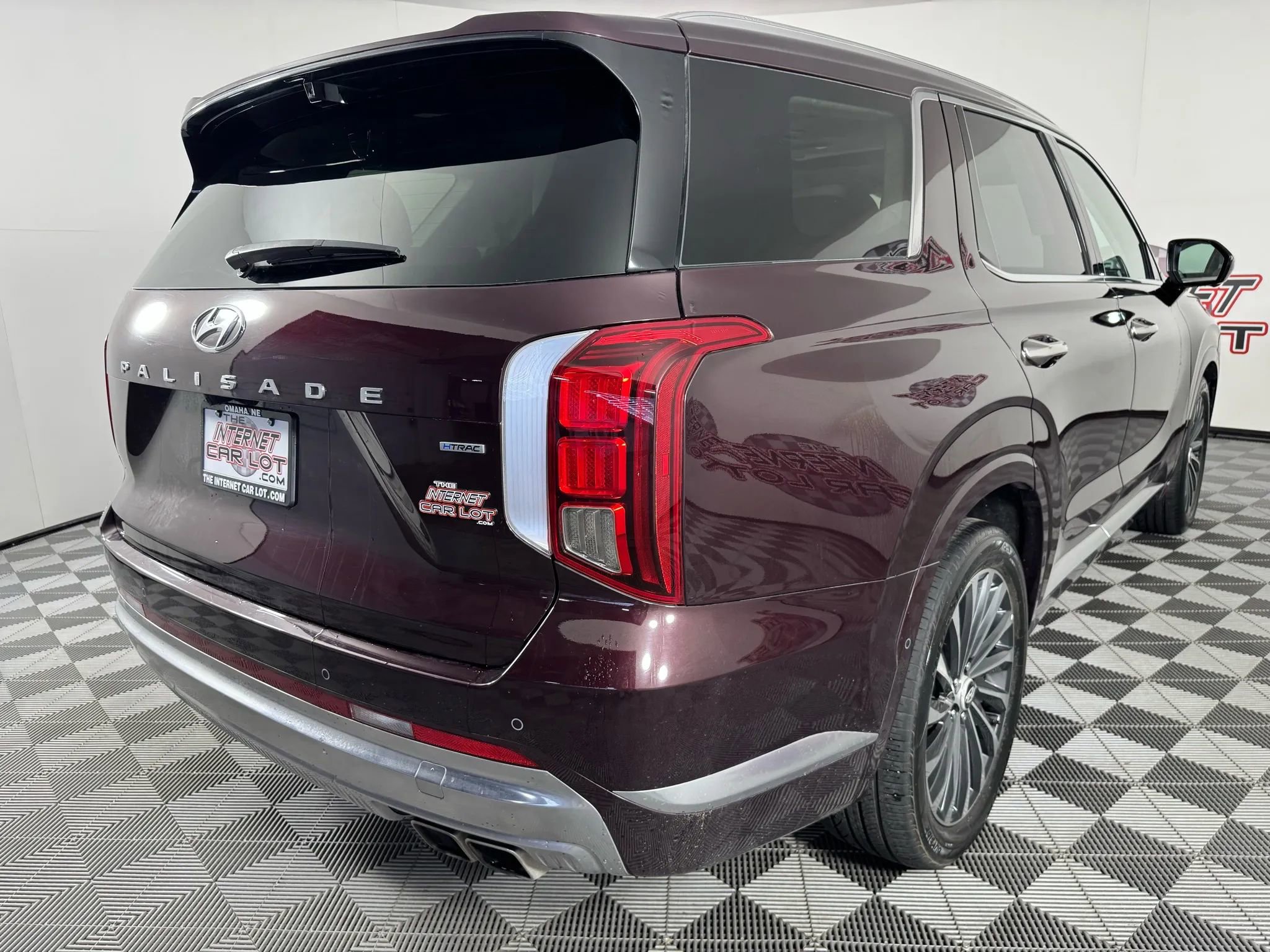 Used 2023 Hyundai Palisade Calligraphy w/ Cargo Package image 32