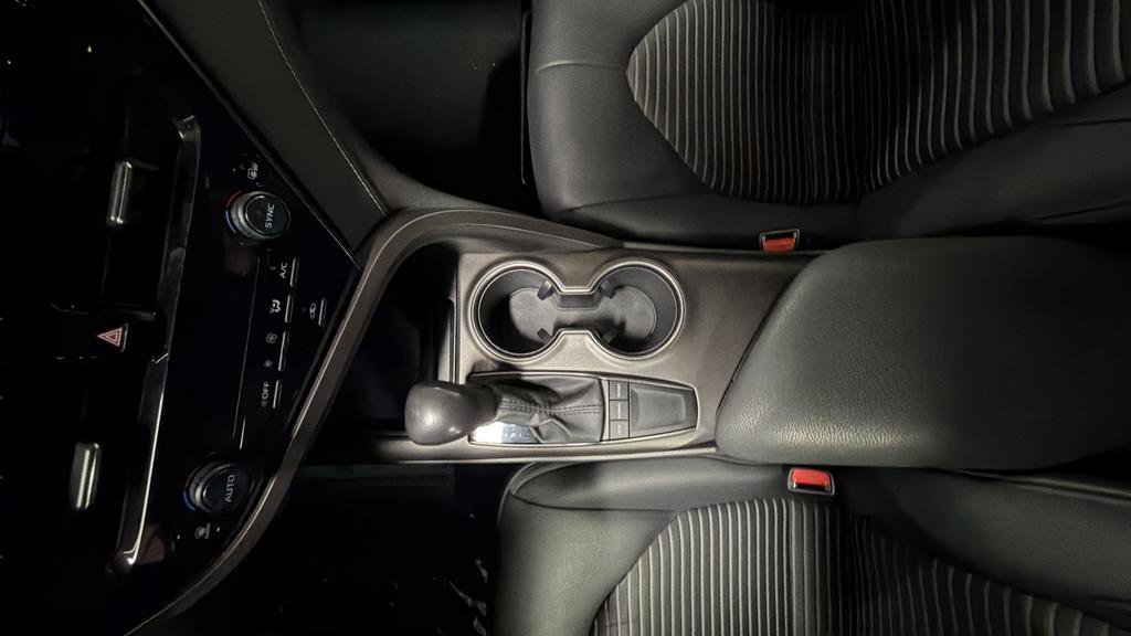 Used 2024 Toyota Camry SE w/ Convenience Package FWD image 20