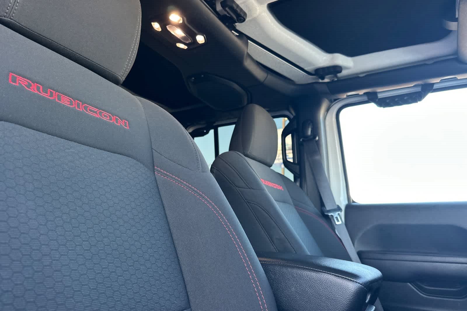Used 2023 Jeep Wrangler Unlimited Rubicon image 17