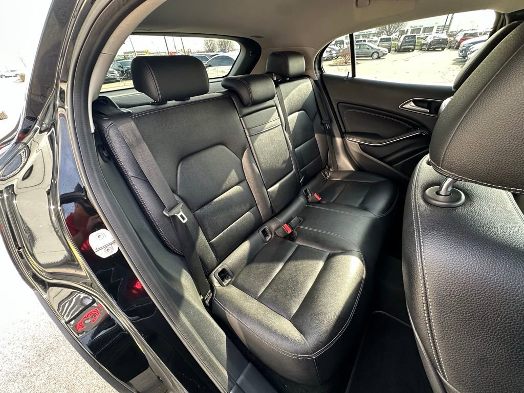 Used 2015 Mercedes-Benz GLA 250 image 28