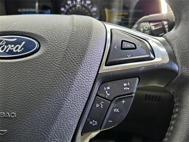 Used 2019 Ford Edge Titanium image 25