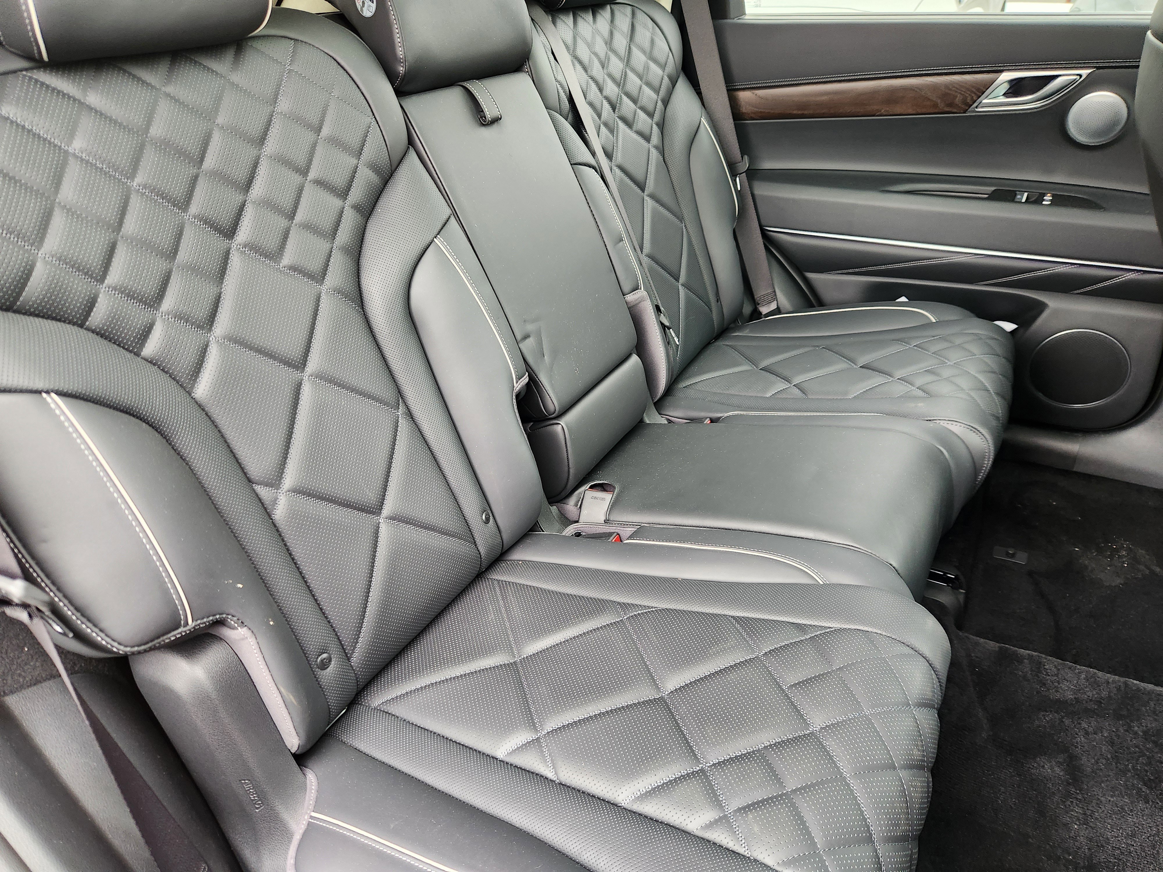 Used 2025 Genesis GV80 3.5T Prestige image 16