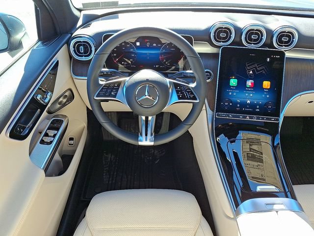 Used 2026 Mercedes-Benz GLC 300 4MATIC image 9