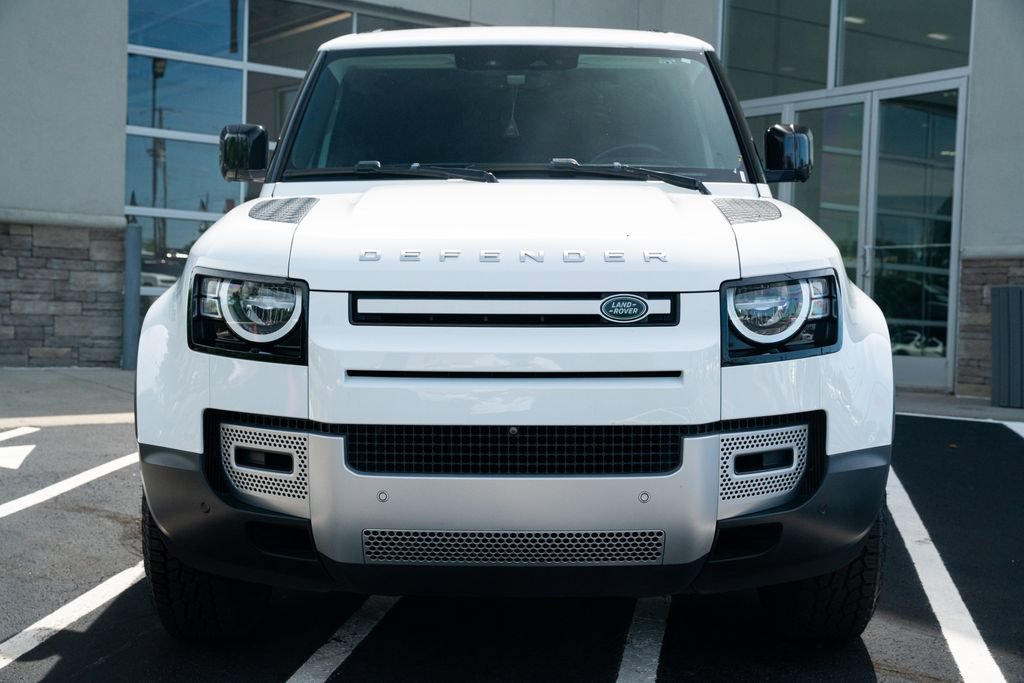 Used 2022 Land Rover Defender 90 S AWD/4WD image 4
