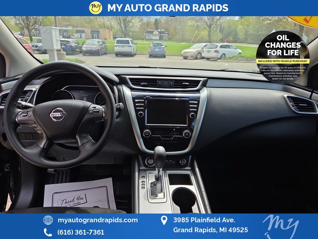 Used 2019 Nissan Murano S AWD/4WD image 12