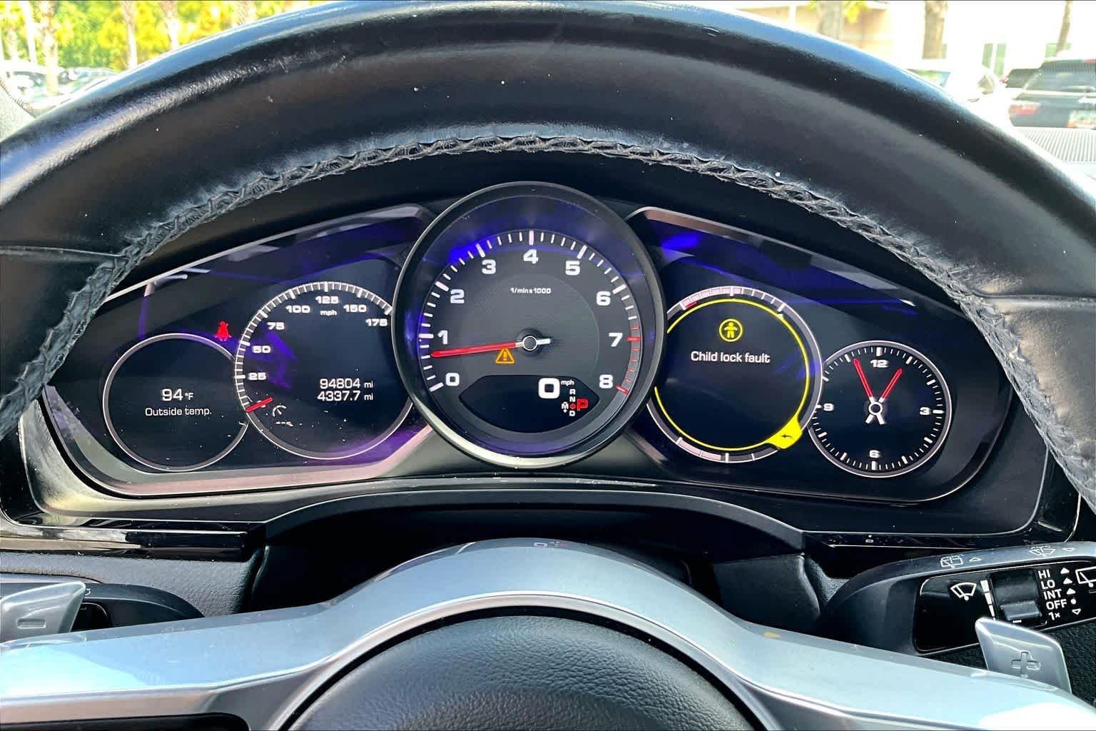 Used 2020 Porsche Cayenne AWD/4WD image 24