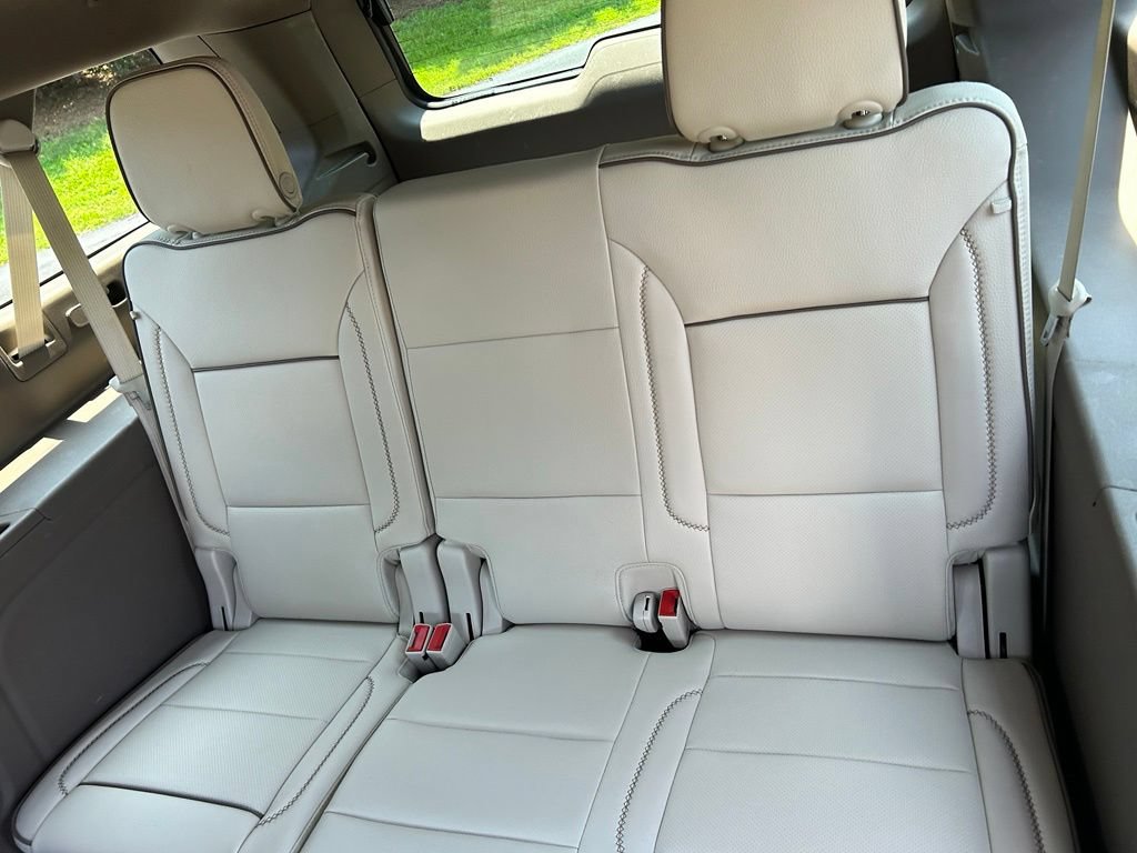 Used 2026 GMC Yukon XL Denali w/ Sun & Power Step Package AWD/4WD image 46