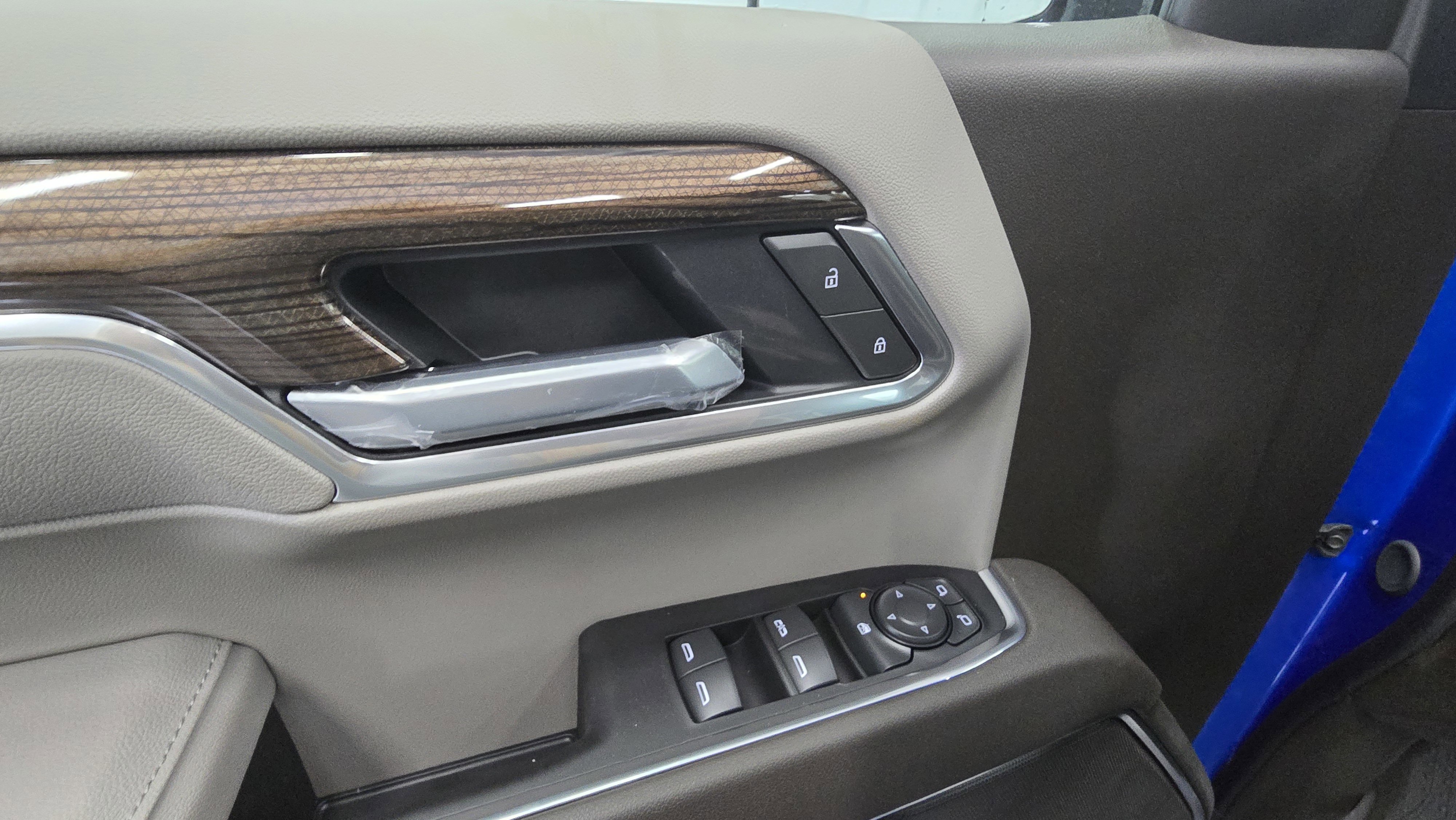 New 2025 Chevrolet Silverado 1500 LT w/ Leather Package image 8