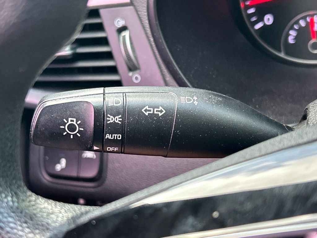 Used 2020 Kia Optima LX FWD image 27