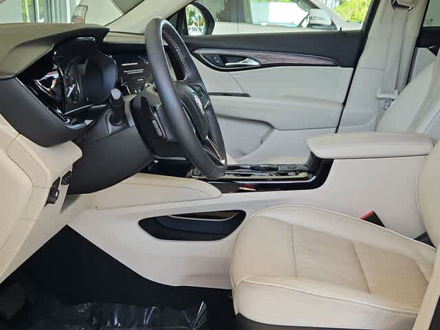 Used 2023 Buick Envision Avenir image 17