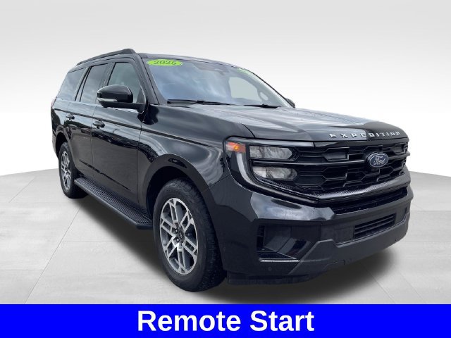Used 2025 Ford Expedition Active AWD/4WD image 7