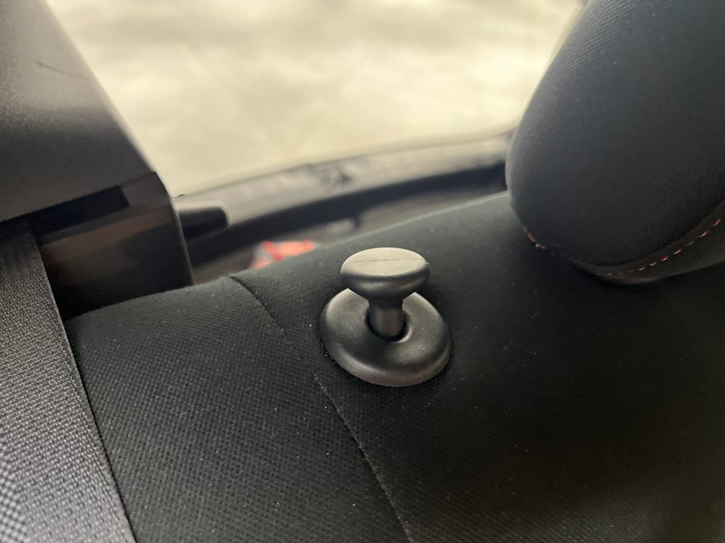 Used 2024 Nissan Kicks SR FWD image 18