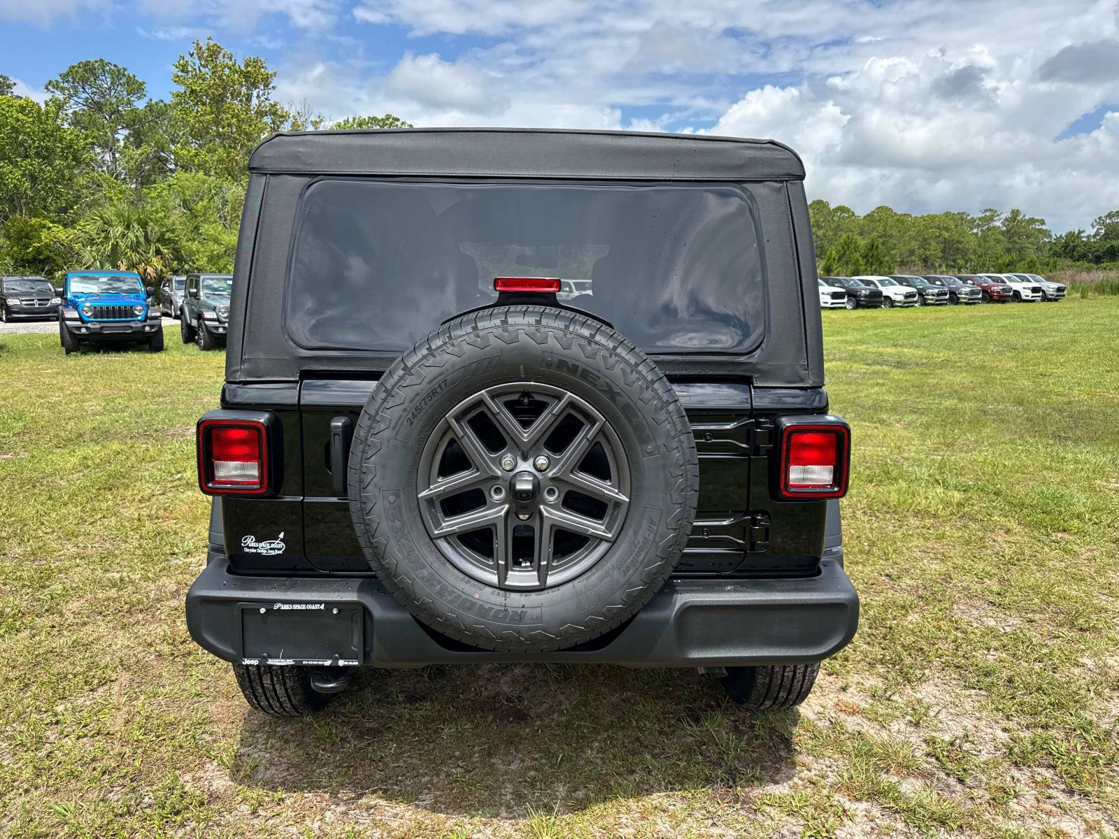 New 2026 Jeep Wrangler Unlimited Sport AWD/4WD image 4