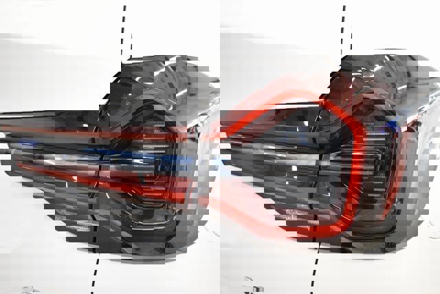 Used 2024 BMW X3 xDrive30i w/ Premium Package w/ZPA image 12