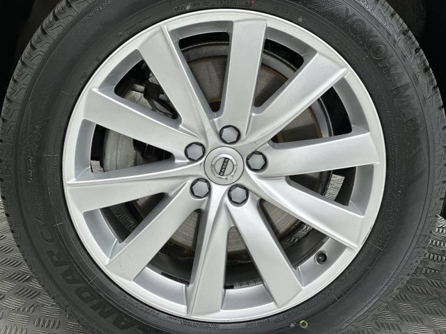 Used 2018 Volvo XC90 T6 Momentum w/ Momentum Plus Package AWD/4WD image 10
