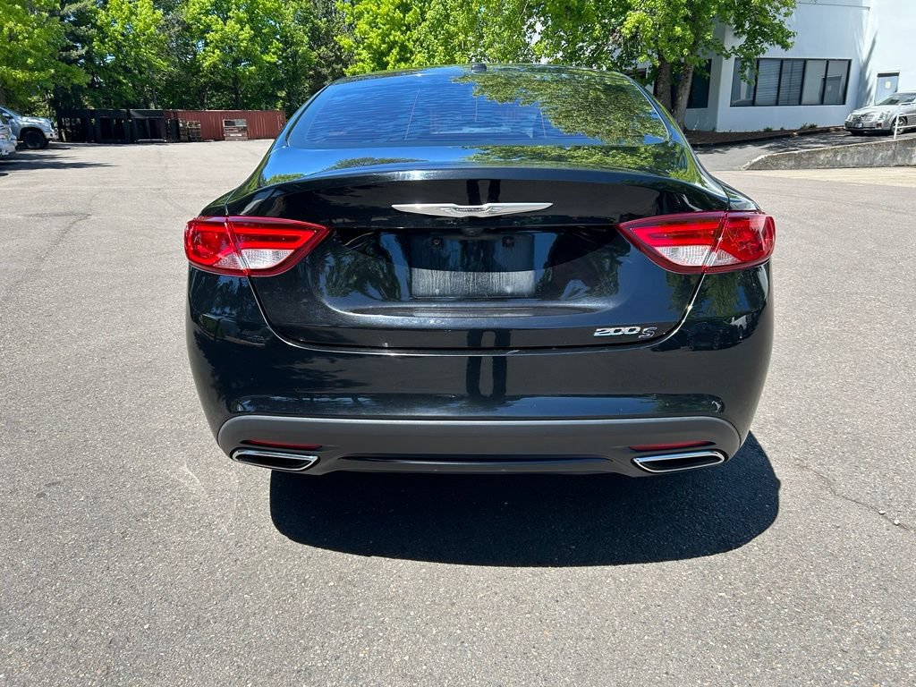 Used 2016 Chrysler 200 S FWD image 4
