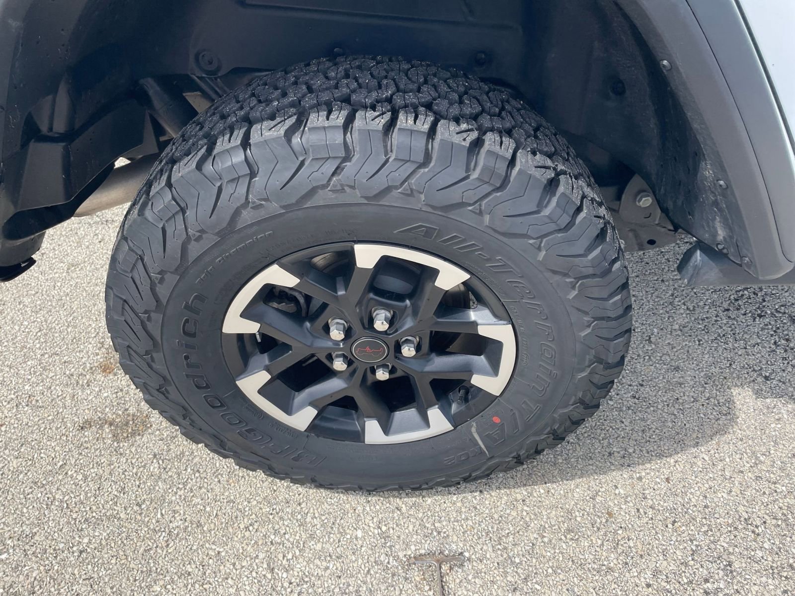 Used 2025 Jeep Wrangler Unlimited Rubicon AWD/4WD image 29