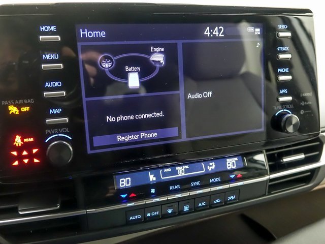 Certified 2024 Toyota Sienna LE image 18