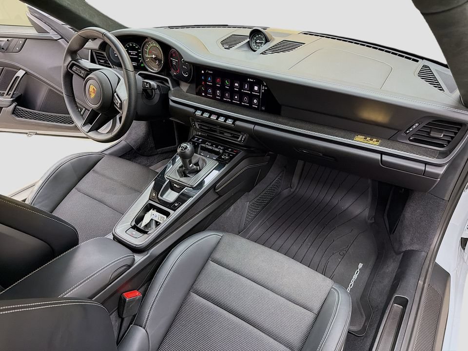 Certified 2024 Porsche 911 GT3 RS RWD image 29