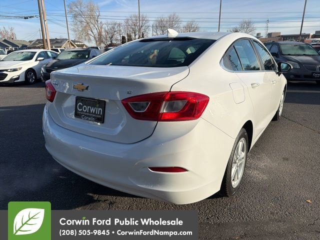 Used 2017 Chevrolet Cruze LT w/ Convenience Package image 5