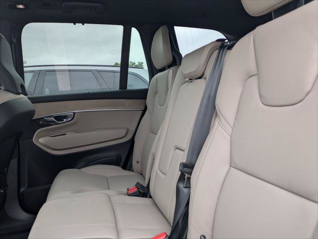 New 2026 Volvo XC90 T8 Ultra w/ Protection Package AWD/4WD image 12