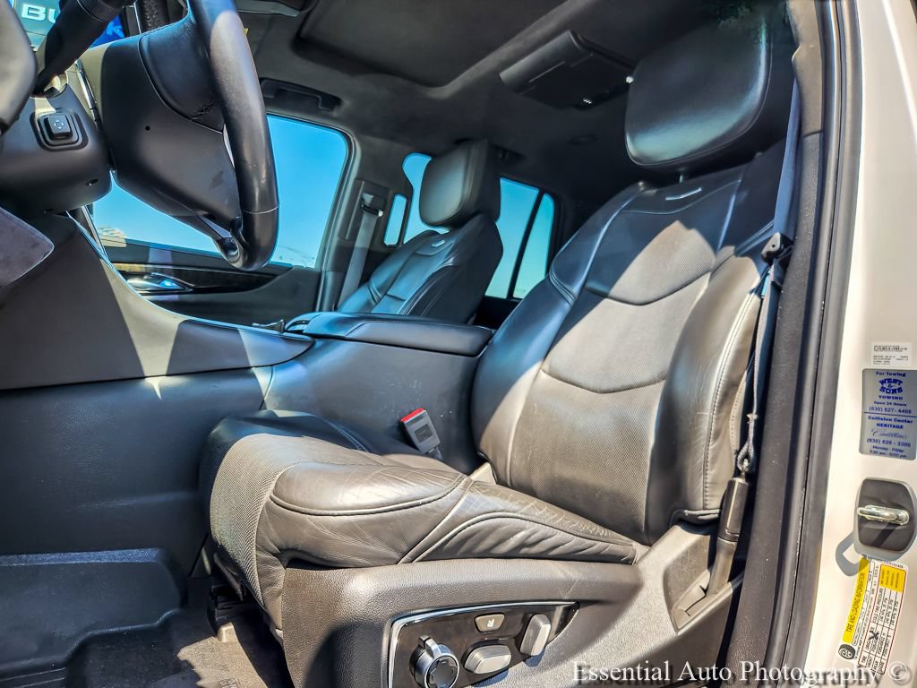 Certified 2019 Cadillac Escalade Platinum AWD/4WD image 7