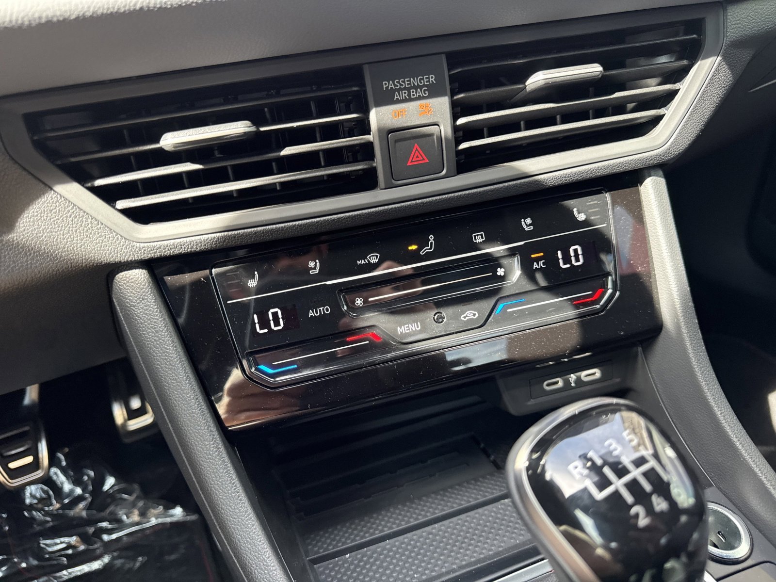 New 2026 Volkswagen Jetta GLI Autobahn FWD image 28