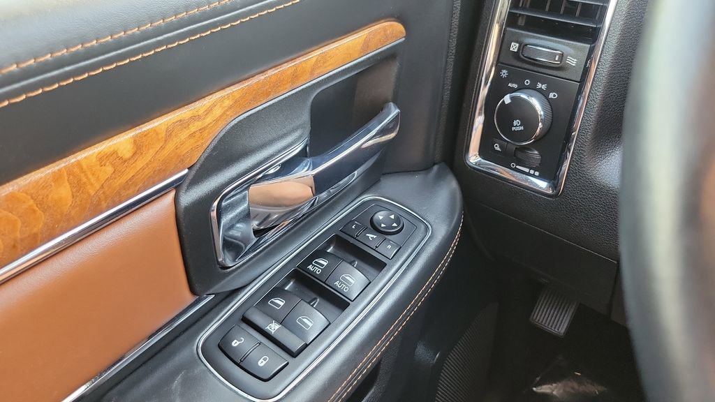 Used 2018 RAM 1500 Laramie Longhorn image 24