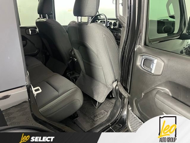 Used 2022 Jeep Wrangler Unlimited Sport AWD/4WD image 12