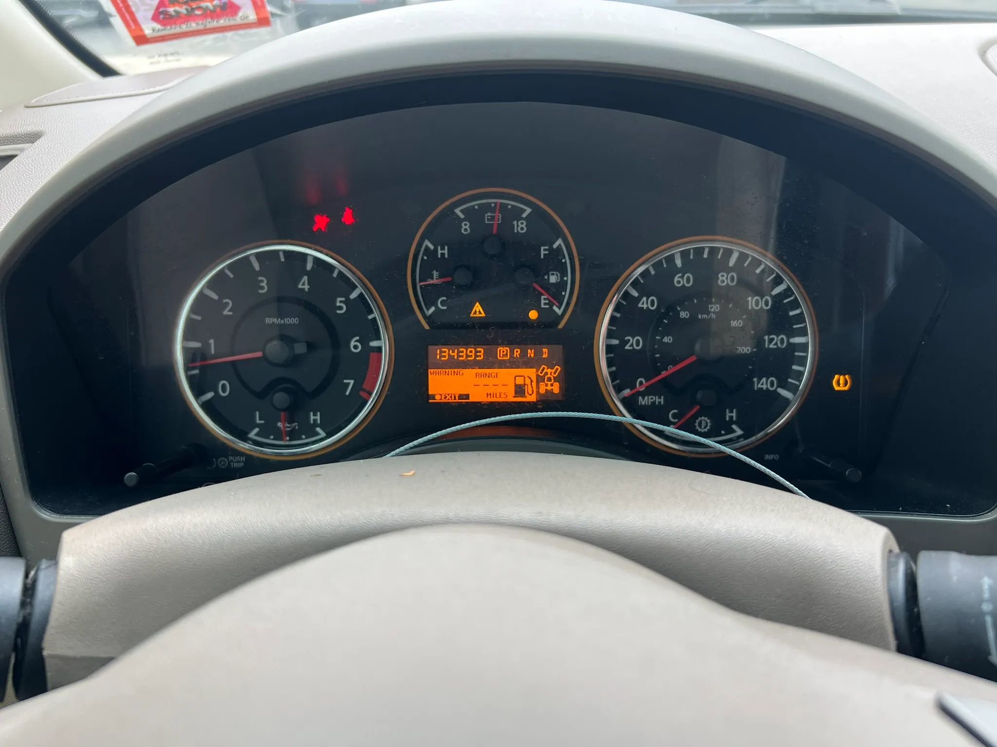 Used 2008 Nissan Titan LE w/ Tow Pkg image 11